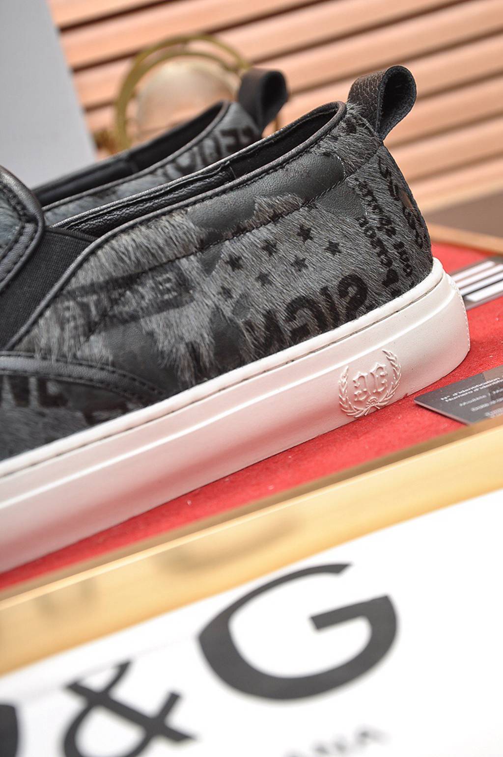 D*G sneaker
